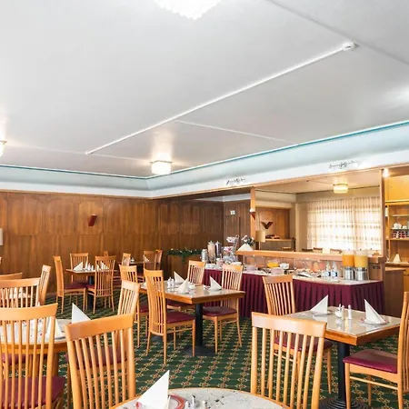 Astoria 3*