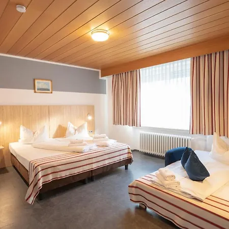 Astoria 3*