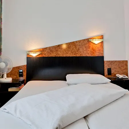 Hotel Astoria 3*