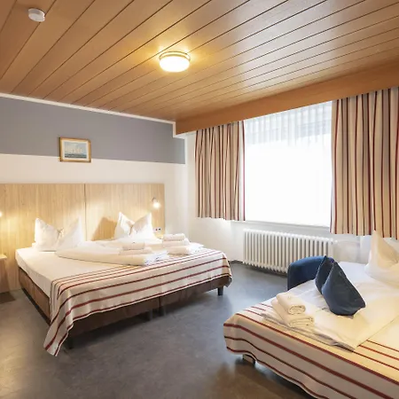 Astoria 3*